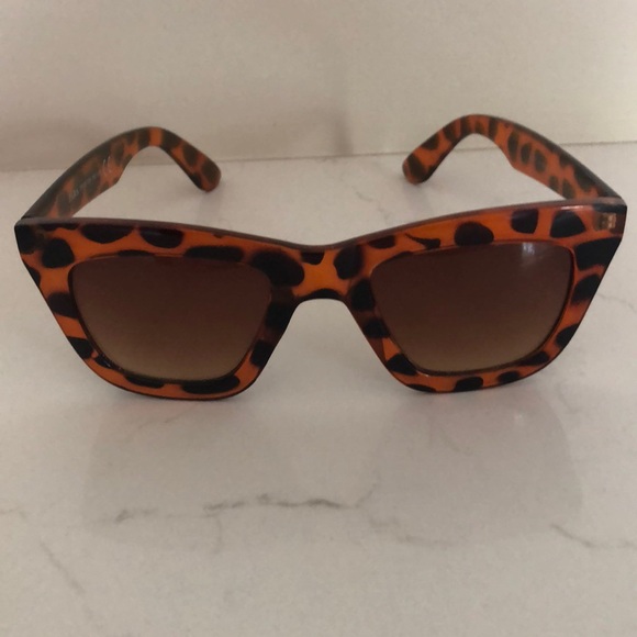Zara sunglasses - Picture 1 of 5